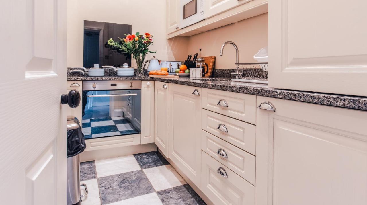 Flat 3, 6 Lypiatt Terrace Cheltenham Gloucestershire Gl50 2Sx المظهر الخارجي الصورة